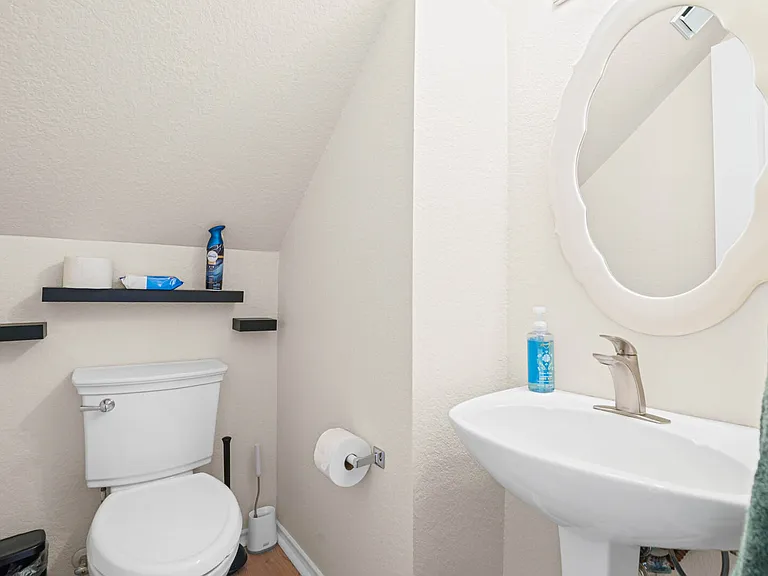 6 Pembroke Ct — Photo 24