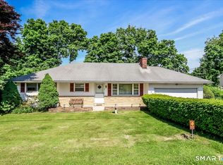 9 Manning St, New Fairfield, CT 06812