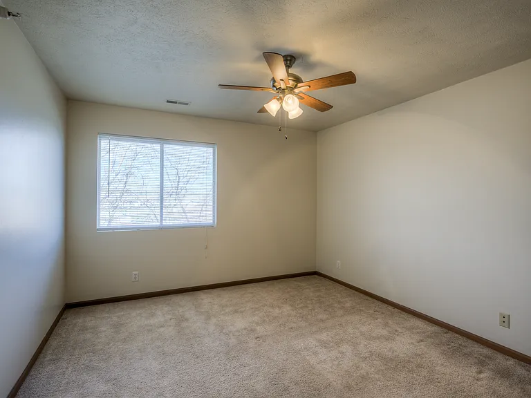 Large bedroom at Huntington Apartments.