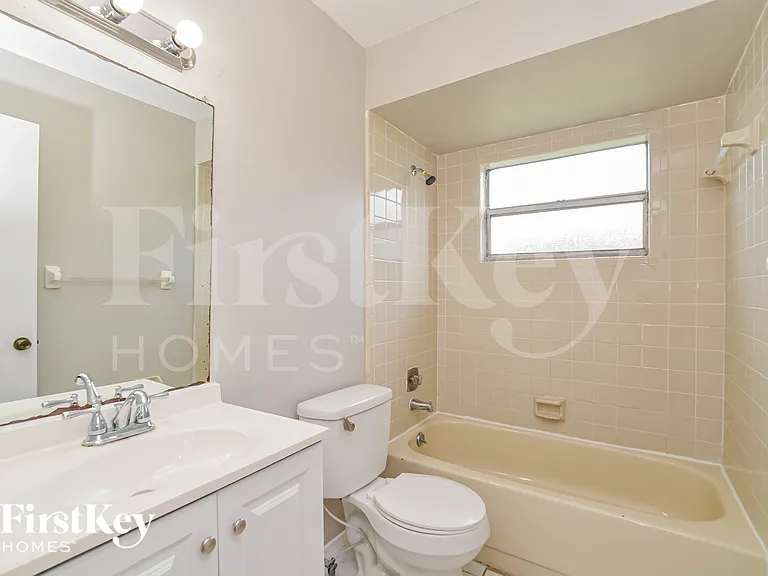 105 Alcala Dr — Photo 16