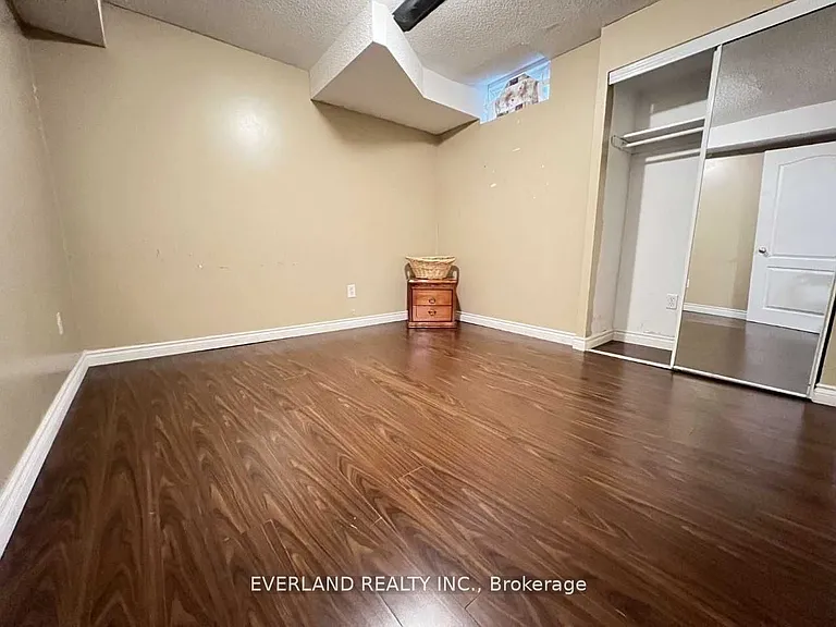 78 Eastvale Dr #BASEMENT — Photo 5