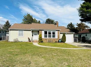 34 E Ridgewood Ave, Pleasantville, NJ 08232