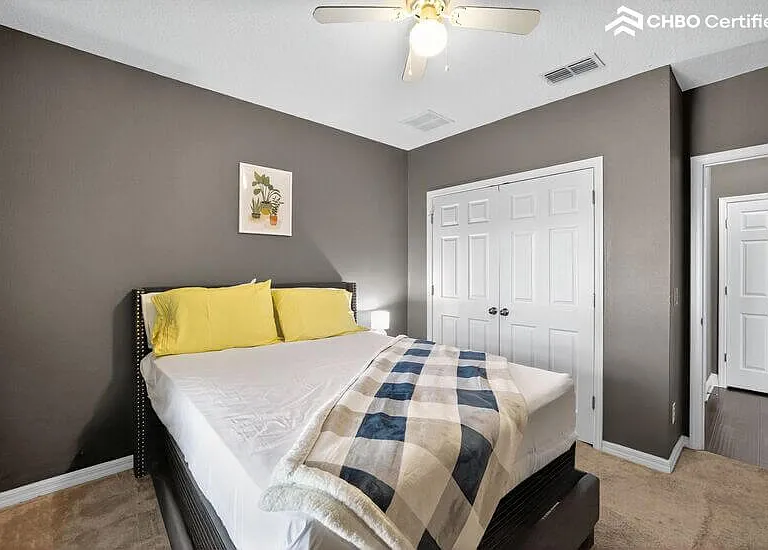 145 Malaga Ave — Photo 27