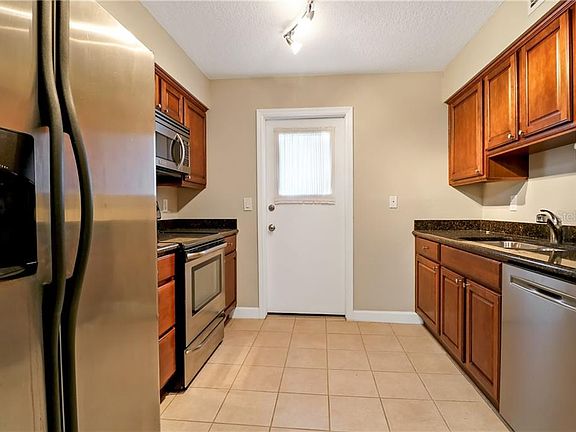 3rd image of 200 Saint Andrews Blvd APT 2004