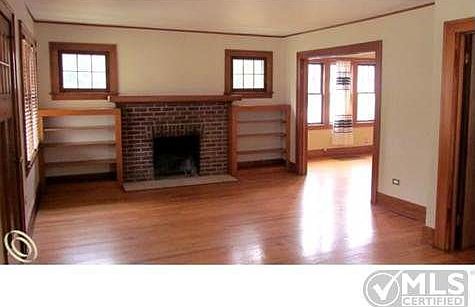 Spacious Living Room