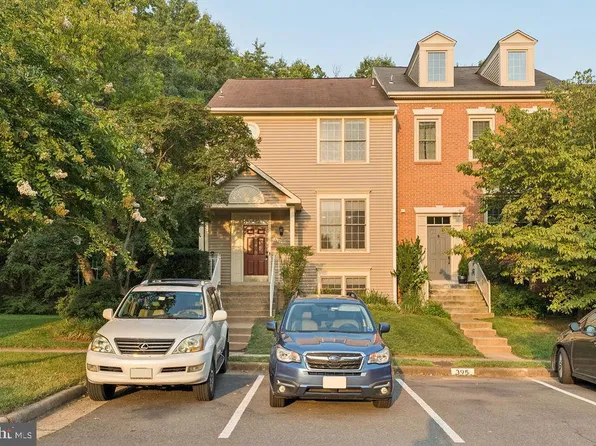 3859 Zelkova Ct, Fairfax, VA 22033