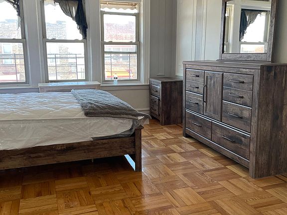 4th image of 3216 Seymour Ave #2B