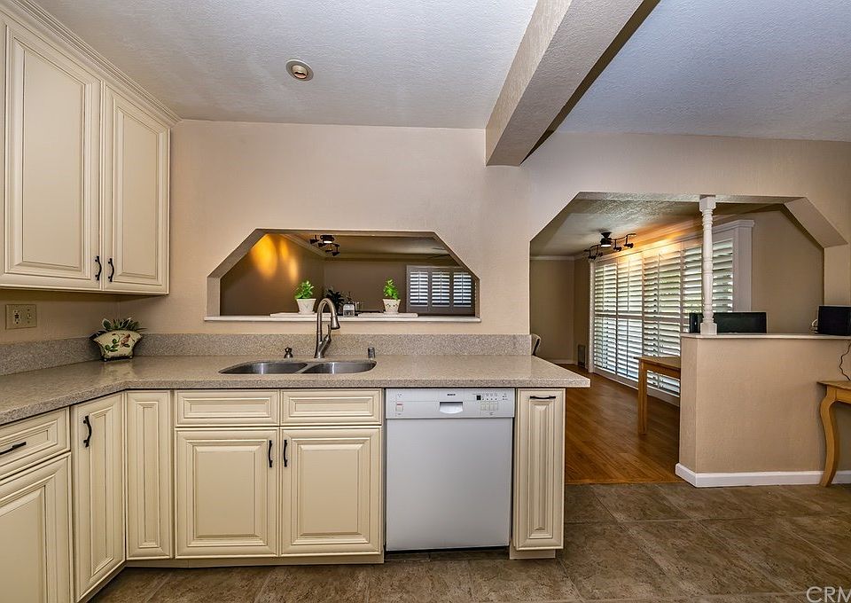 1st image of 9219 Pioneer Blvd