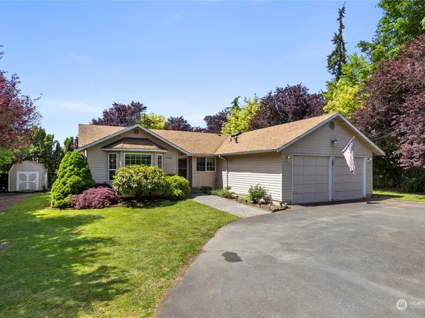 20904 Damson Road, Lynnwood, WA 98036