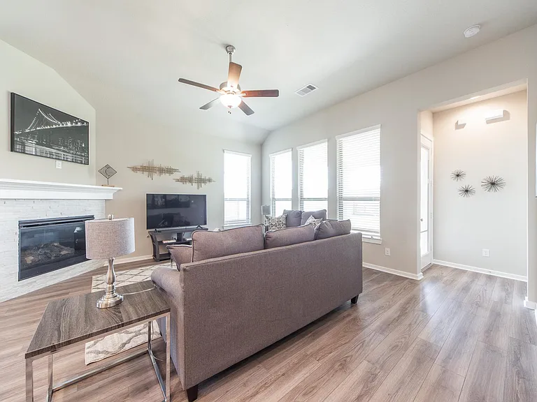 2151 Long Spring Dr — Photo 9