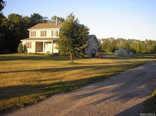 4911 Royalton Center Rd, Gasport, NY 14067