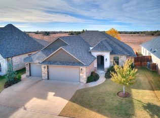 13505 Cobblestone Curve Rd, Oklahoma City, OK 73142