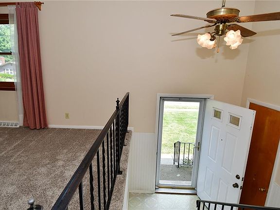 3rd image of 6115 W 32nd Pl