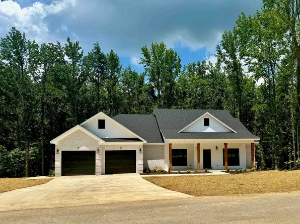 468 Horseshoe Hills Rd, Killen, AL 35645