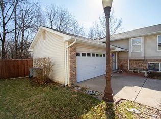 2940 Wheatfield Farms Dr, O'Fallon, MO 63368