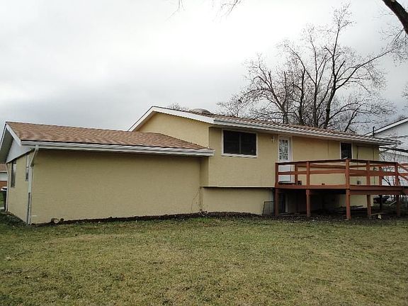 2nd image of 1336 Chesterton Ln