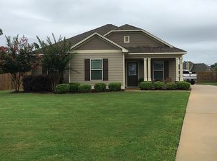 822 Berkshire Ct, Auburn, AL 36832