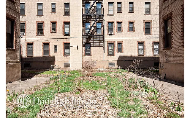 Sold by Douglas Elliman | media 10