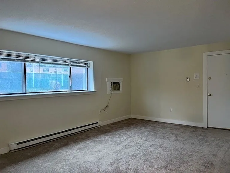 69 Nicholas Rd #B — Photo 5