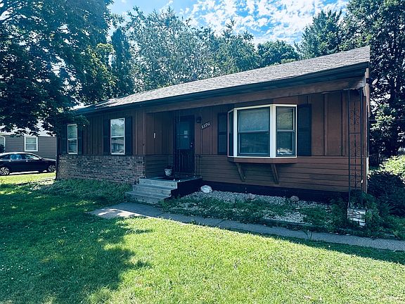 2nd image of 1376 Price Ave
