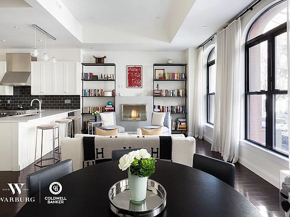 2nd image of 320 W 115th St #1