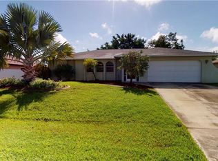 1327 SW 4th Ave, Cape Coral, FL 33991