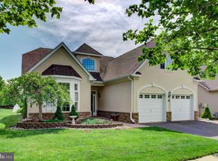 4 Marbella Ct, Hamilton, NJ 08691