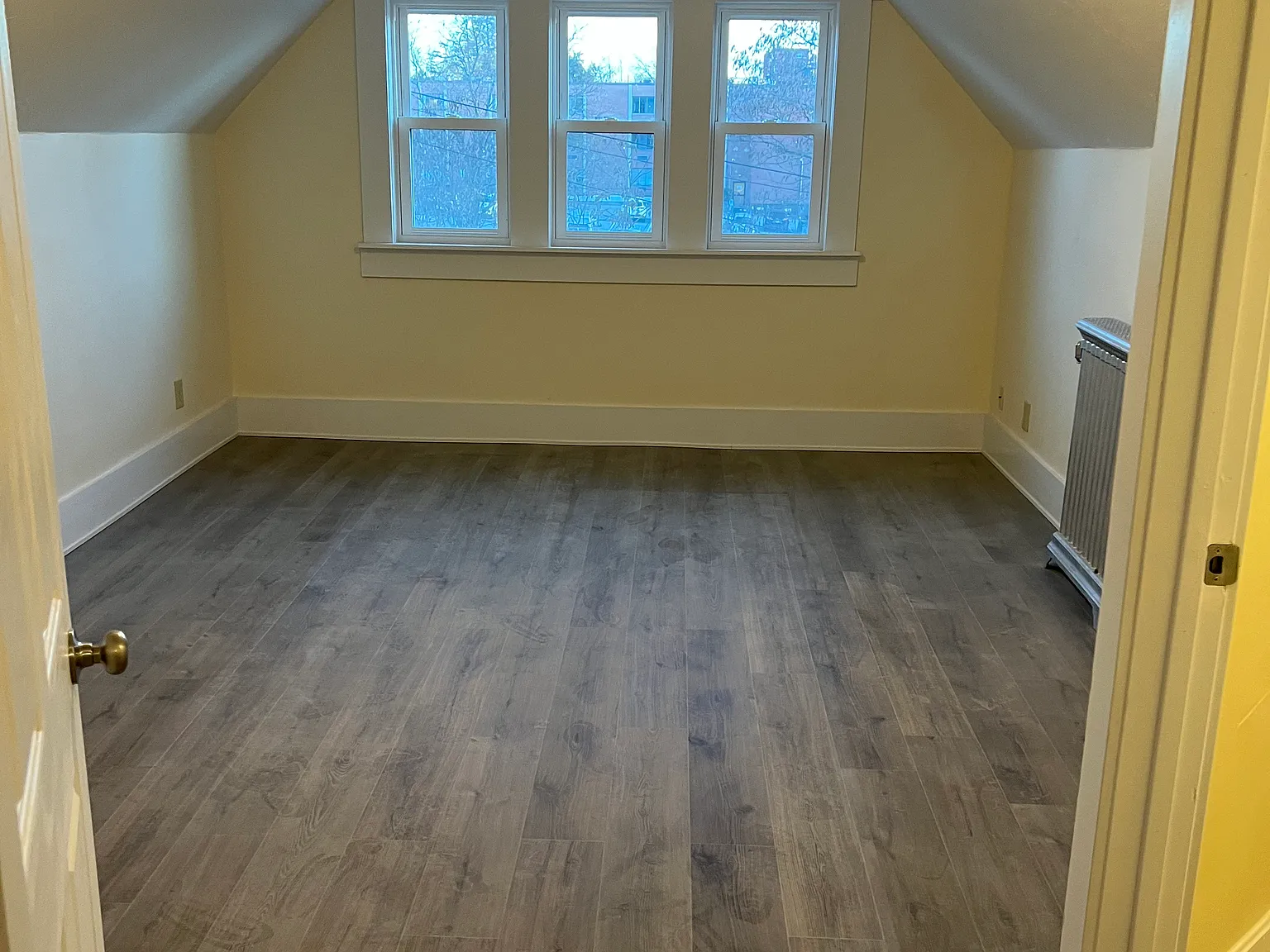 2 bed, 1060 sqft, $2,195 — Photo 2