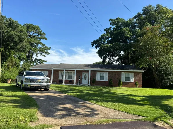 650 Lancewood Ct, Mobile, AL 36609