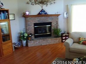 5th image of 1357 Wayne Ave