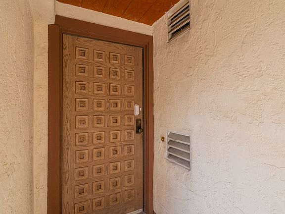 4th image of 376 Center St Unit 220
