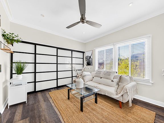 4th image of 5917 Lexington Ave