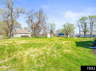 5105 N 14th St, Omaha, NE 68110