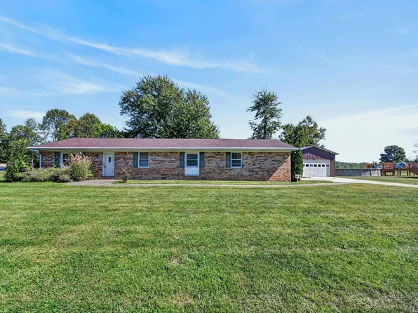 9847 Central Ave, Dillsboro, IN 47018