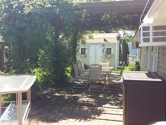 5th image of 120 Winter Ln