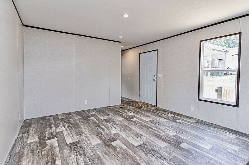 923 W Lee Rd Taylors SC Zillow