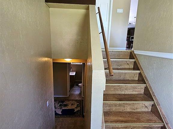 2nd image of 713 Garner Pl