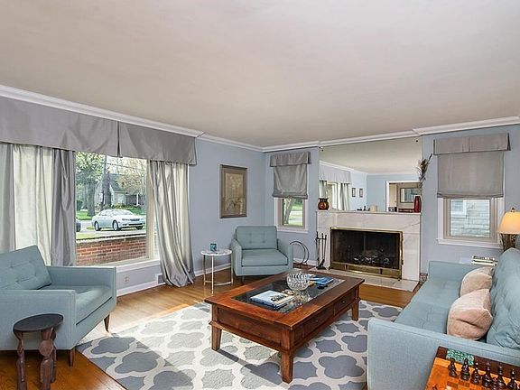 4th image of 5672 N Illinois St