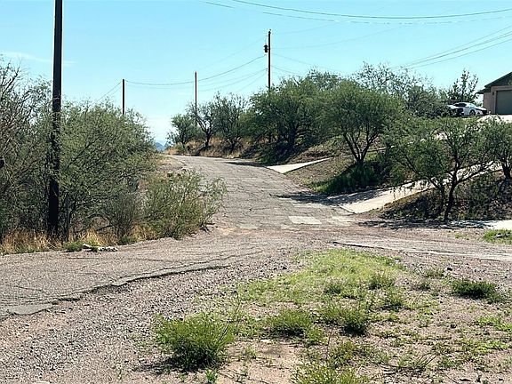 5th image of 1042 Oso Ct