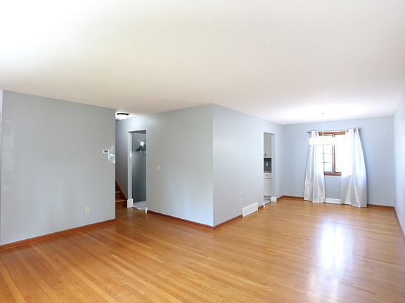 5th image of 218 Georgia Ave
