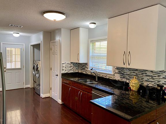 2nd image of 73647 Diamondhead Dr N