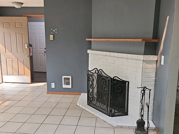 2nd image of 1405 SE 159th Ave