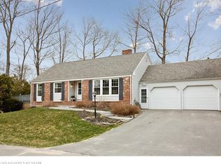 7 Juniper Ln, Cape Elizabeth, ME 04107