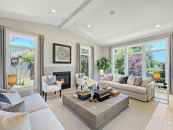 4th image of 2929 Privet Dr