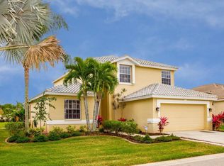 11077 Lakeland Cir, Fort Myers, FL 33913