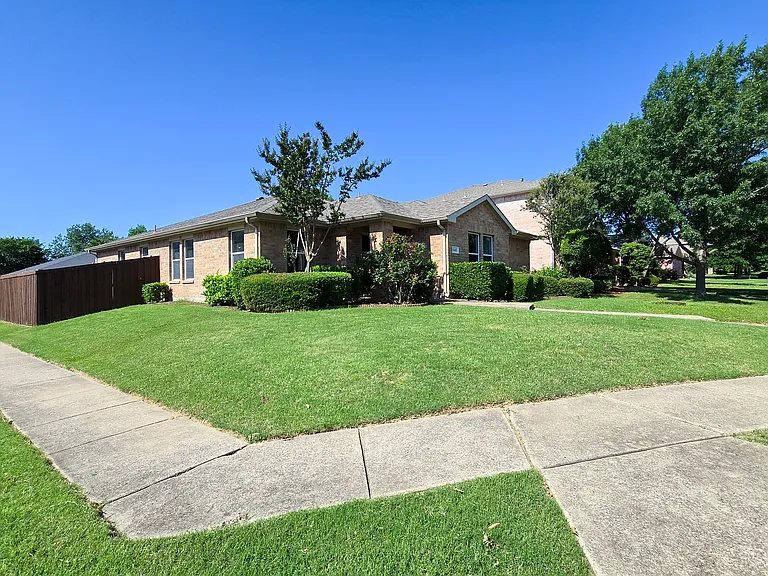12453 Peak Cir — Photo 23