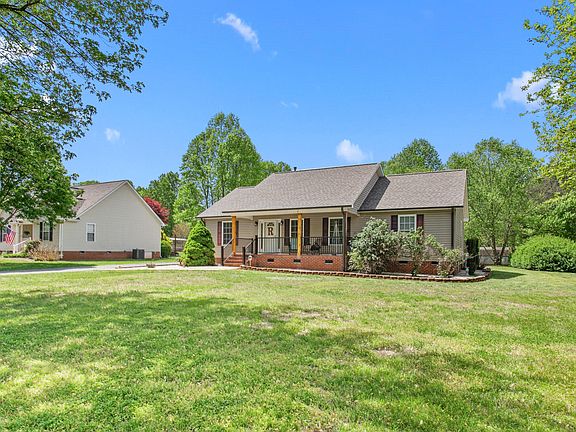 3rd image of 5993 Evelyn Lane