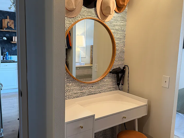 1540 N La Salle Dr #806 — Photo 9