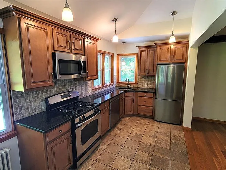430 Piermont Ave #1 — Photo 5