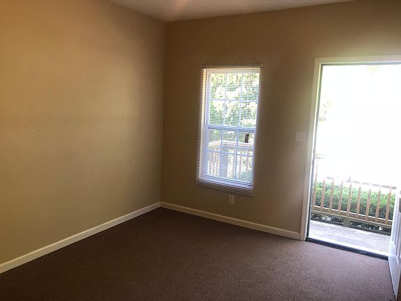 5th image of 127 N 46th St APT 2